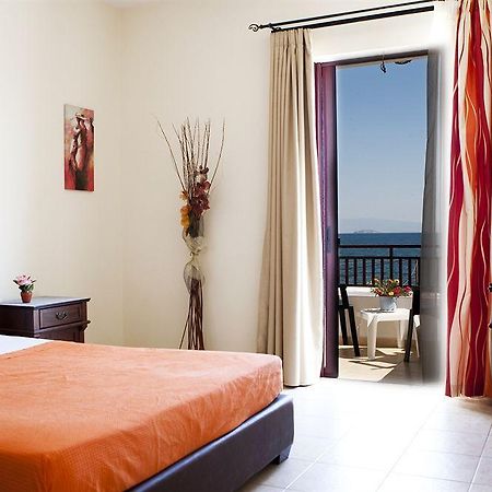 Laza Beach Inn Hotel Skála Dış mekan fotoğraf