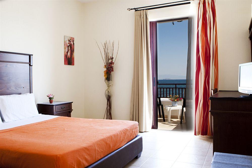 Laza Beach Inn Hotel Skála Dış mekan fotoğraf