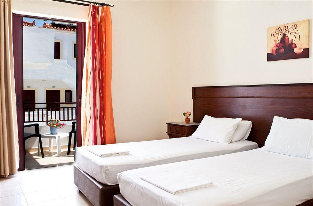Laza Beach Inn Hotel Skála Dış mekan fotoğraf